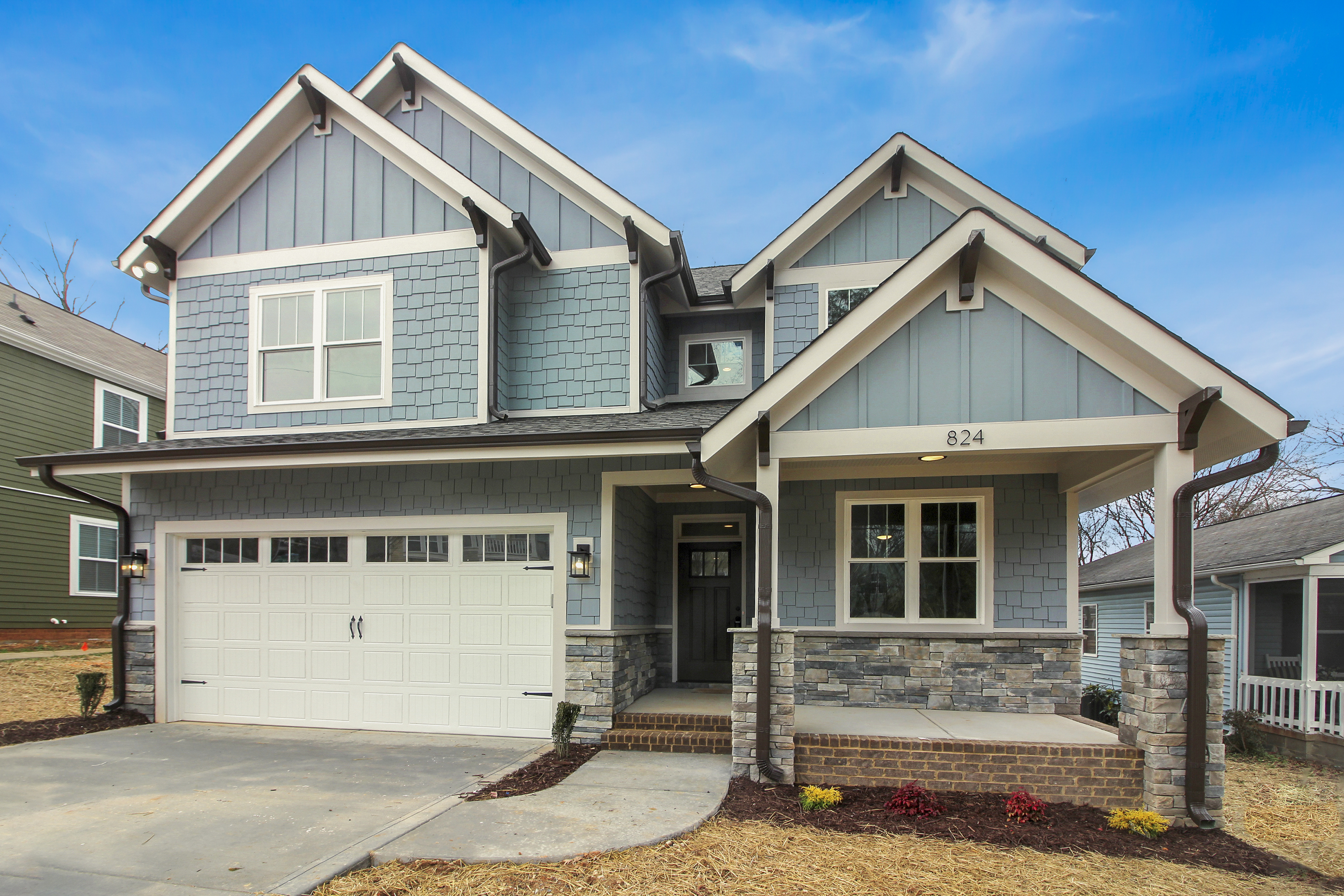 824 E 16th St exterior